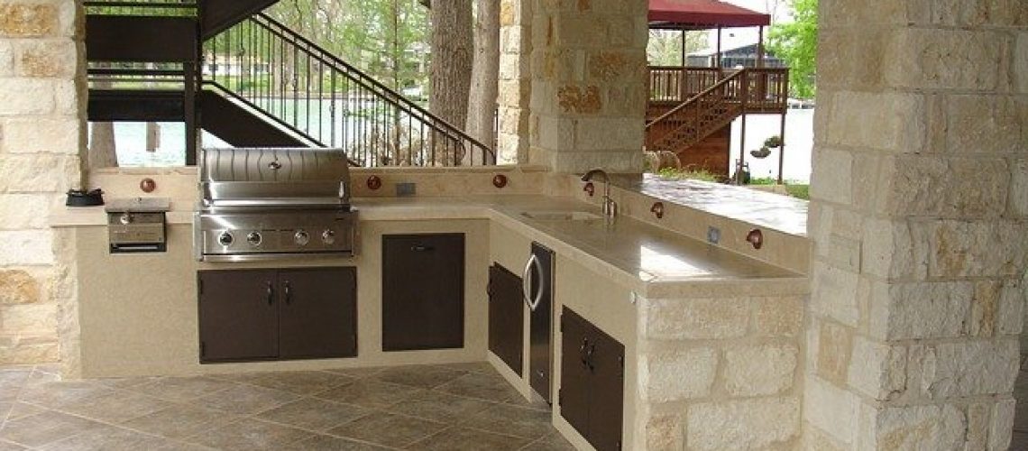 outdoor-kitchen-1537768_640